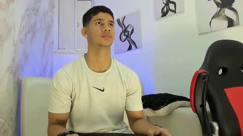 Snapshot of andres_stud777 chatting on 11.18.25 ANDRES online show from 11.18.25