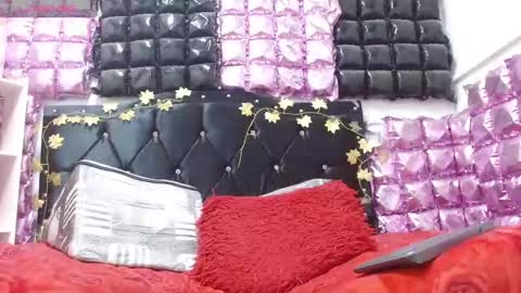 andresdark_07 online show from 12.14.25