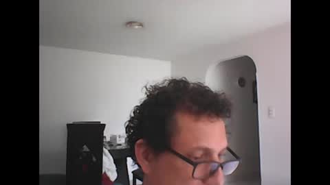 andresfloga online show from 11.03.25