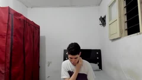 andrew_2811 online show from 05.22.26