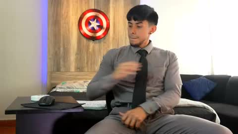 Snapshot of andrew_elliot chatting on 02.20.25 Andrew online show from 02.20.25