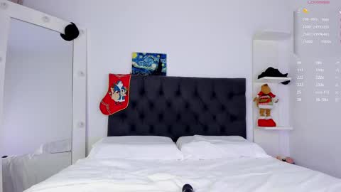 ---     online show from 12.08.24