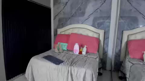 Andrew Taylor0 online show from 09.24.25