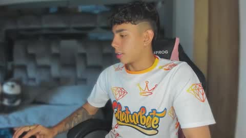 Andrew M. online show from 09.08.25