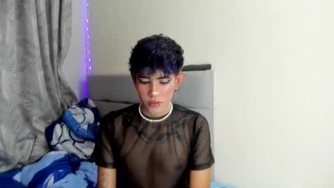 Snapshot of andrew_uwu_ chatting on 12.18.25 ANDREW independent model online show from 12.18.25