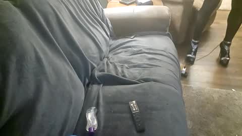 Snapshot of andrewo4277 chatting on 02.17.25 andrewo4277 online show from 02.17.25