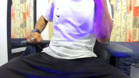   online show from 03.08.25