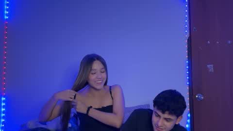 Snapshot of andrezukii chatting on 10.18.25 Andresuki online show from 10.18.25