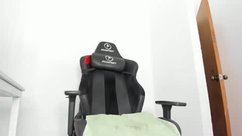 Valentina online show from 02.06.25