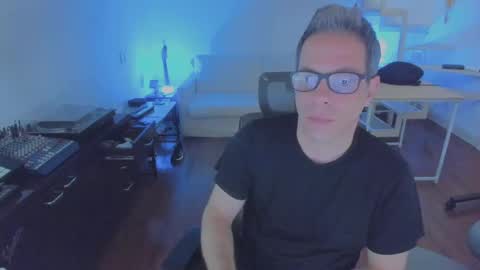 Snapshot of andy0pandi chatting on 11.05.25 Andrew online show from 11.05.25