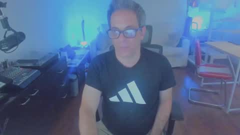 Snapshot of andy0pandi chatting on 02.06.26 Andrew online show from 02.06.26