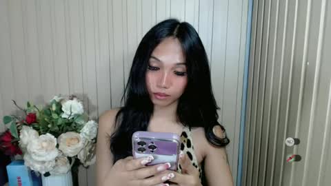 Snapshot of andy_coco chatting on 06.25.26 Kisha online show from 06.25.26