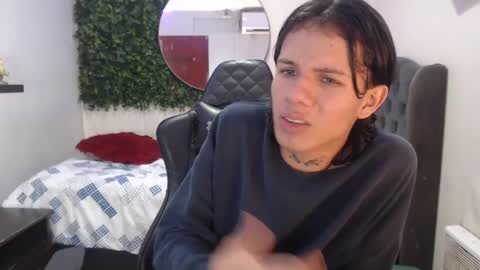 Snapshot of andy_dan1 chatting on 02.02.25 andy_dan1 online show from 02.02.25