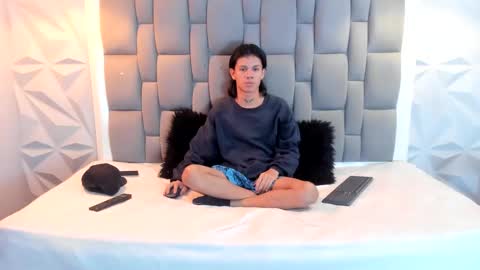 Snapshot of andy_dan1 chatting on 02.11.25 andy_dan1 online show from 02.11.25