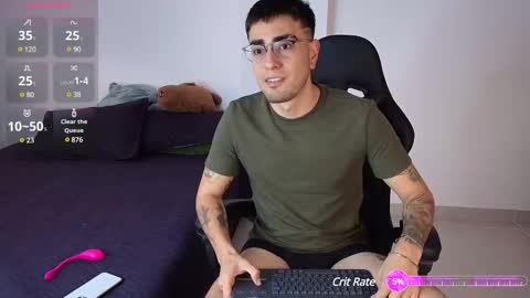 Snapshot of andy_shaaw chatting on 02.20.25 Andres online show from 02.20.25