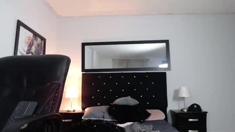 andy_smith333 online show from 02.04.25