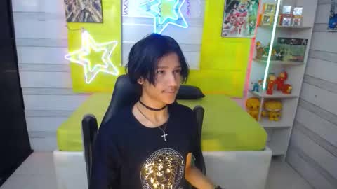 Snapshot of andy_staar18 chatting on 10.23.25 andy online show from 10.23.25