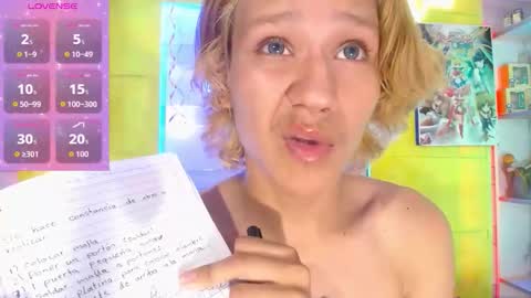 Snapshot of andy_staar18 chatting on 12.13.25 andy online show from 12.13.25