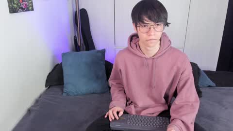 Snapshot of andy_twiink chatting on 01.03.25 twx Andy twink3 online show from 01.03.25