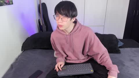 Snapshot of andy_twiink chatting on 01.03.25 twx Andy twink3 online show from 01.03.25