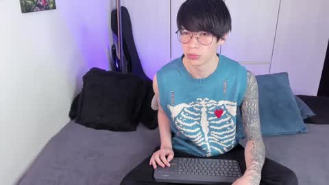 Snapshot of andy_twiink chatting on 01.08.25 twx Andy twink3 online show from 01.08.25