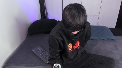 Snapshot of andy_twiink chatting on 02.07.25 twx Andy twink3 online show from 02.07.25