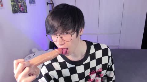 Snapshot of andy_twiink chatting on 02.07.25 twx Andy twink3 online show from 02.07.25