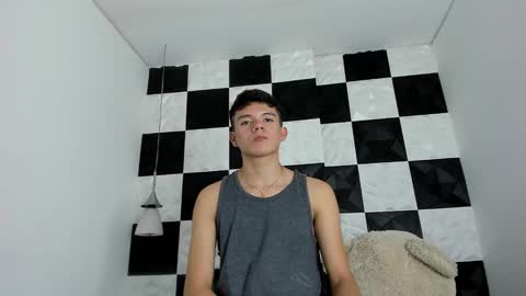 andyfame11 online show from 11.04.25