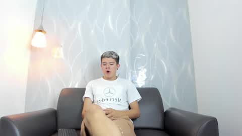 Snapshot of andyfame11 chatting on 02.15.26 andyfame11 online show from 02.15.26