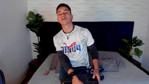 Andy Joy  online show from 02.02.25