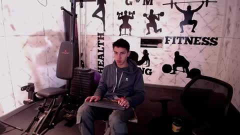 Andy Joy  online show from 02.21.25