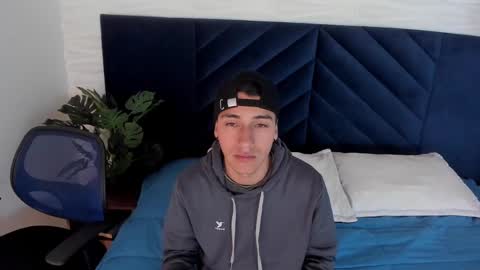 Andy Joy  online show from 02.22.25