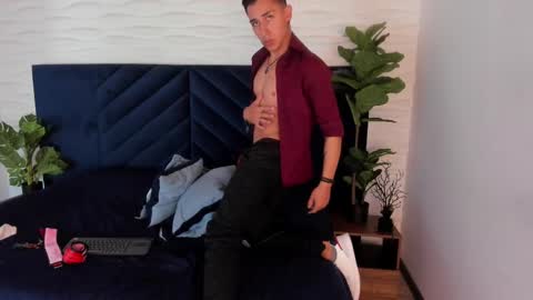 Andy Joy  online show from 03.05.25