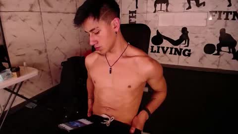 Andy Joy  online show from 03.10.25