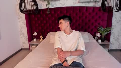 Andy Joy  online show from 03.12.25