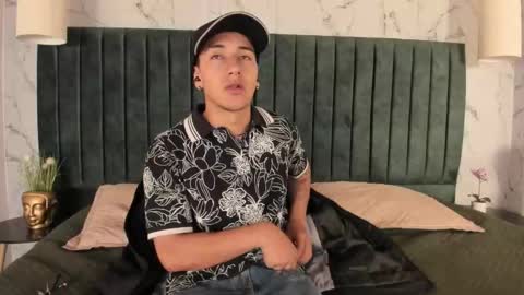 Andy Joy  online show from 01.15.26