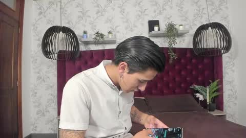 Andy Joy  online show from 04.20.26