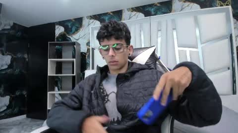 andyxibrat online show from 04.17.26