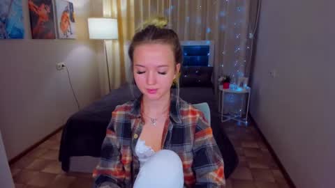 Snapshot of anfisalorns chatting on 02.05.25 Anfisa online show from 02.05.25