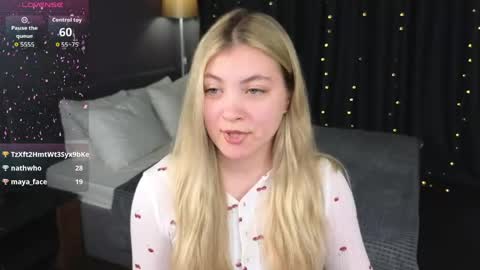 Snapshot of angel__grace chatting on 05.15.26 Grace online show from 05.15.26