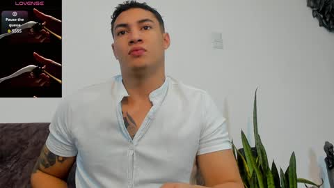 Snapshot of angel_adamx chatting on 04.20.26 Angel online show from 04.20.26