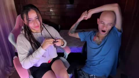 Angel y Yessi online show from 02.19.25