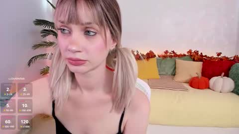 Snapshot of angel_claire chatting on 11.06.25 Claire - be back soon online show from 11.06.25