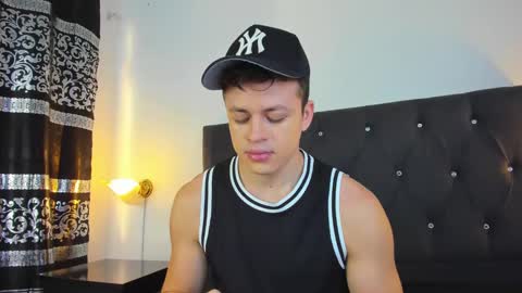 Angel Cuervo online show from 01.08.25