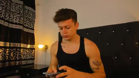 Angel Cuervo online show from 02.11.25