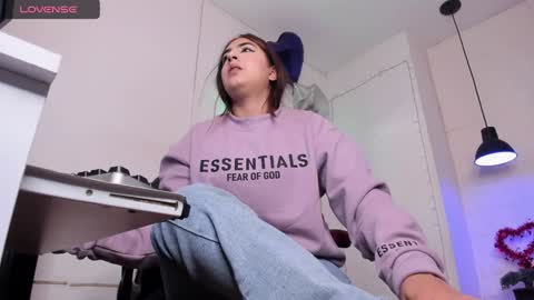 angel hardy online show from 01.26.25