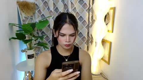 Snapshot of angel_indiguise chatting on 02.28.25 angela online show from 02.28.25