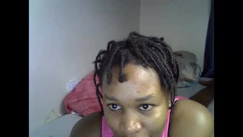 Snapshot of angel_mia5 chatting on 05.22.26 angel_mia5 online show from 05.22.26