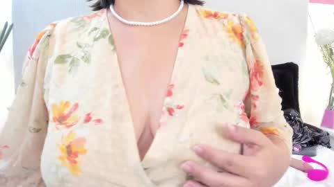 angel_velvet_ online show from 03.08.26