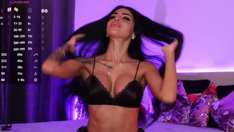 Snapshot of angela_myst chatting on 11.19.25 Angela online show from 11.19.25